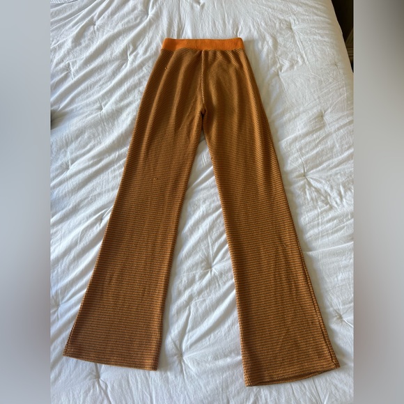 Zara pants - Picture 3 of 3